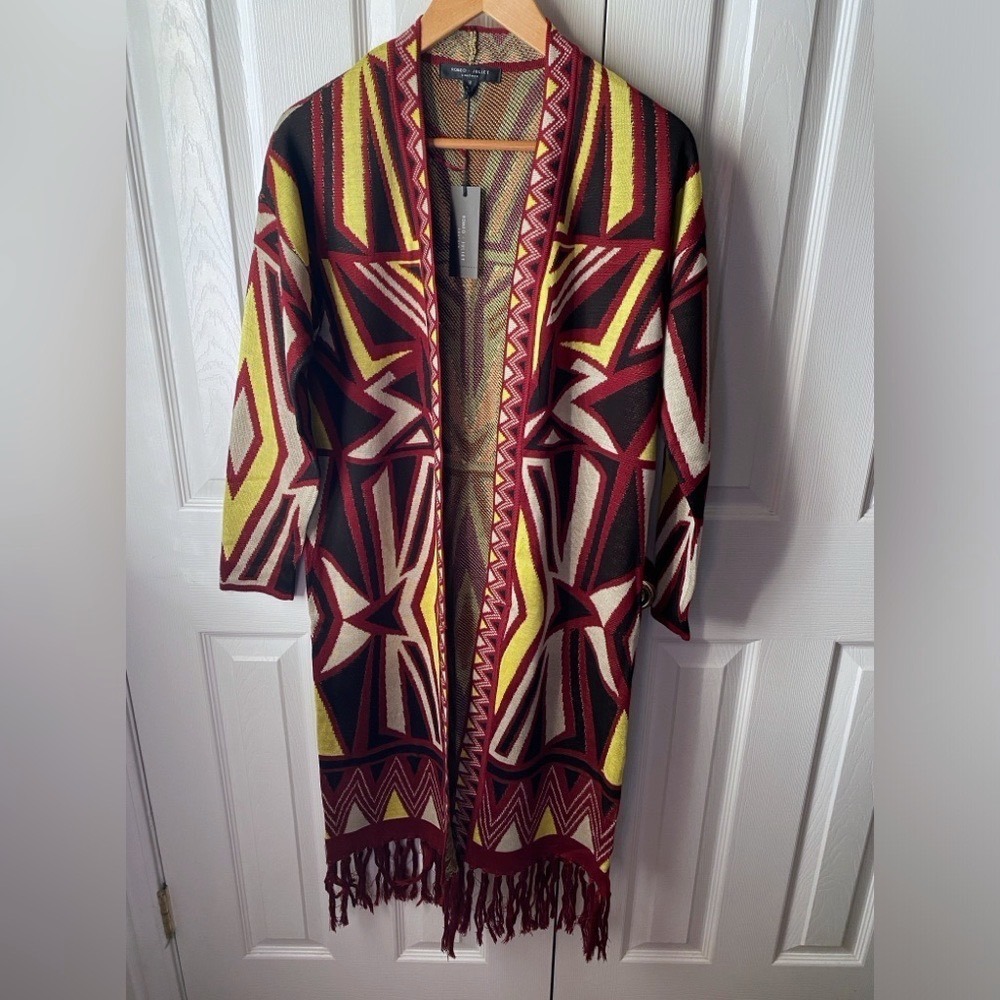 🆕ROMEO+JULIET couture Burgundy Geo Tribal Print Fringe Longline Cardigan SZ M
